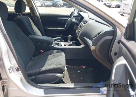 2015 Nissan Altima 2.5 S from USA, damaged, VIN 1N4AL3AP9FN380952